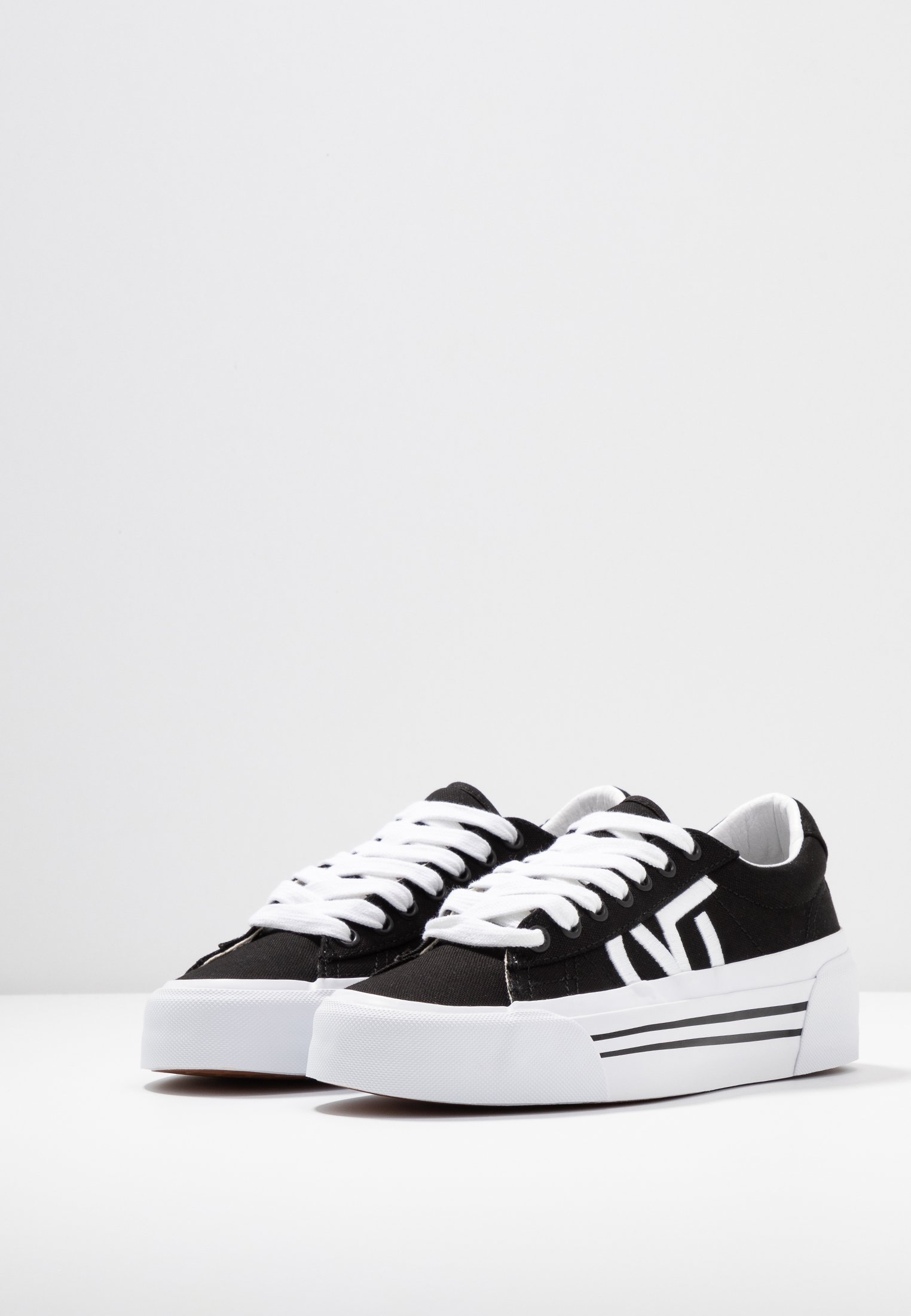 Vans SID NI Joggesko blacktrue white Zalando.no Vans SID NI Joggesko blacktrue white Zalando.no