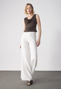 Thumbnail Image 3