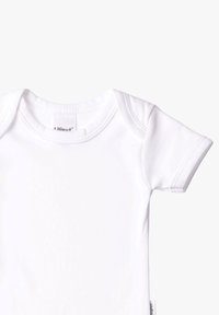 White cotton baby bodysuit with short sleeves, featuring a round collar and smooth texture. Label sewn into the side. Simple design.