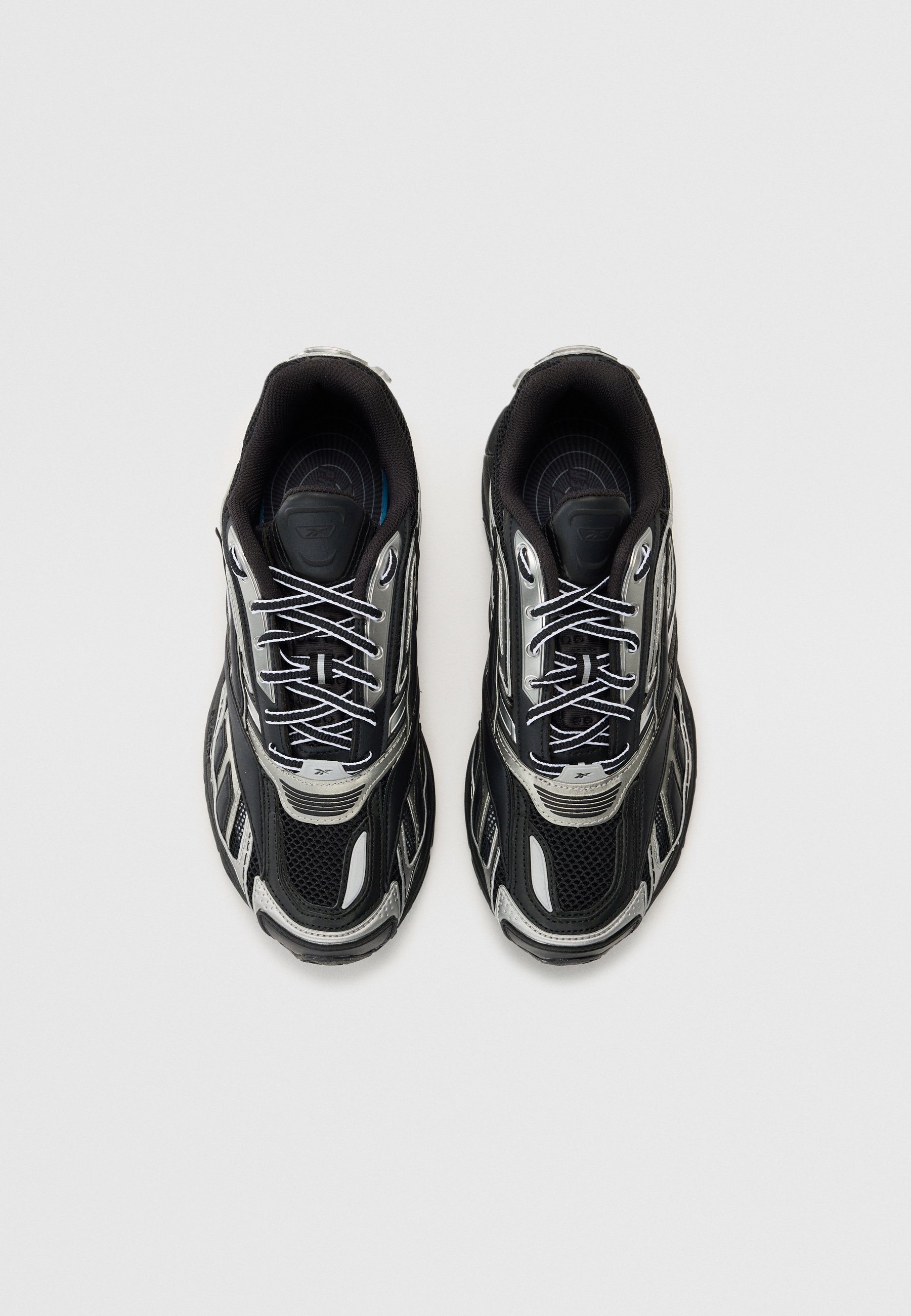 Reebok LTD PREMIER ROAD ULTRA UNISEX - Sneakers low - black