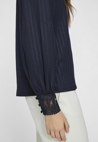 VILA Blouse - navy blazer
