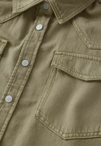 Blúzka so zapínaním na gombíky - khaki green