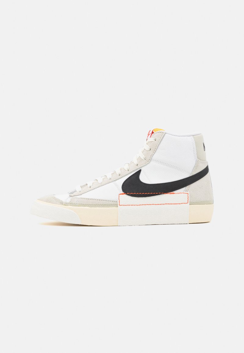 Nike Sportswear BLAZER MID 77 PRO CLUB Sneaker high white/black