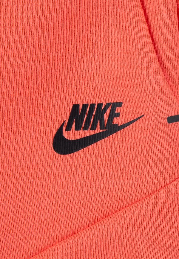 TECH UNISEX SET  - Tracksuit - magic ember4