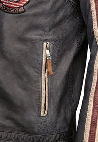 TOP GUN Lederjacke - navy/offwhite/bordeaux