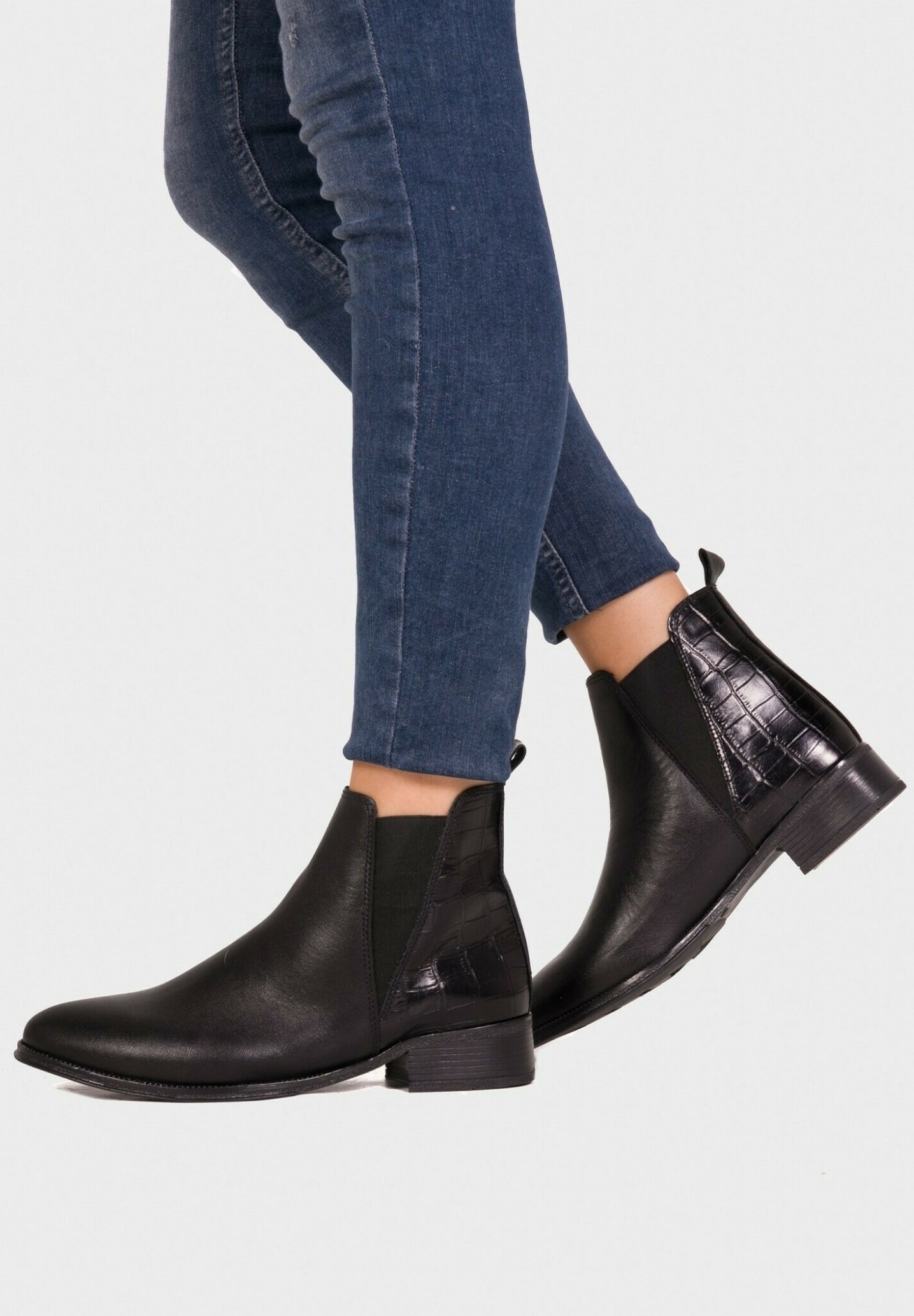 Son Castellanisimos BOTIN PLANO - Botines bajos - black/negro - Zalando.es