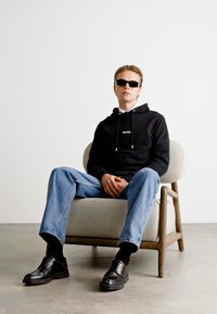 Les Deux LENS HOODIE - Jersey con capucha - black/white