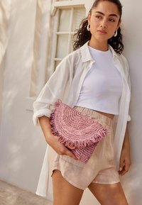 Next FABRICATION FRINGE  - Pikkulaukku - pink