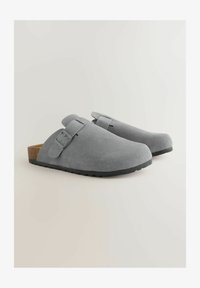 Unselected, grey
