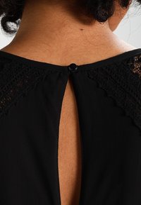 Vero Moda Vardagsklänning - black