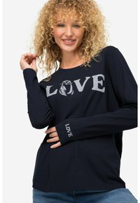 Marineblaue Langarmbluse mit dem Wort "LOVE" in Grau und einem Otter-Graphic; taillierte Manschetten mit "LOVE"-Detail. Weicher, lässiger Stoff.