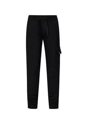 Pantalones deportivos negros hechos de tela suave, con cintura elástica con cordón, tobillos con puños y un bolsillo lateral tipo cargo.