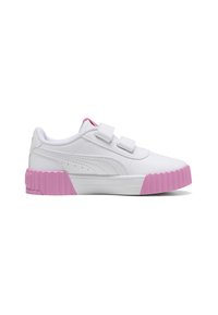 Sneaker bianchi con accenti rosa, dotati di una tomaia in pelle liscia, due chiusure a fascia e una suola in gomma rosa texturizzata.