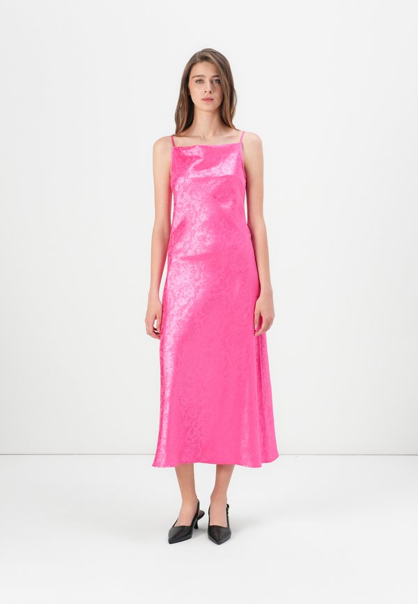 YASRETRIEVE STRAP LONG DRESS - Cocktail dress / Party dress - carmine