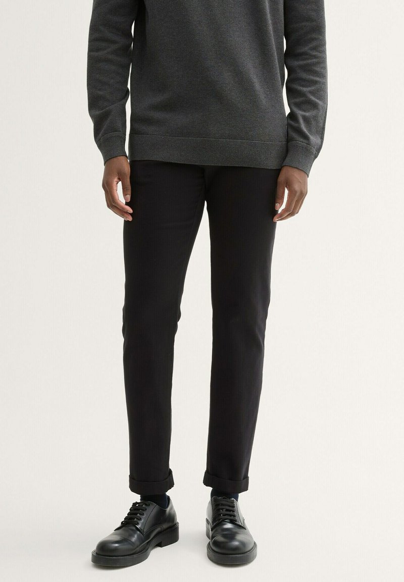 TOM TAILOR TRAVELER - Pantaloni - black