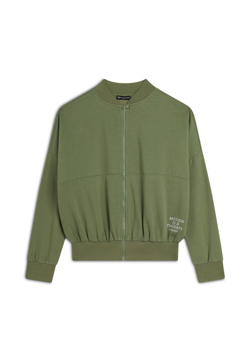 Giacca bomber verde oliva con zip frontale, orlo e polsini a costine. Presenta un sottile iscrizione 'MOTION IS A THERAPY' sul maniche sinistra.