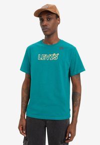 Levi's® RELAXED FIT - Trükipildiga T-särk - shady glade