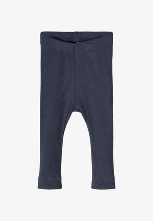 Sötét szürke bordázott anyagú baba leggings, elasztikus derékkal és egyenes lábkávákkal, fehér háttérre fektetve.