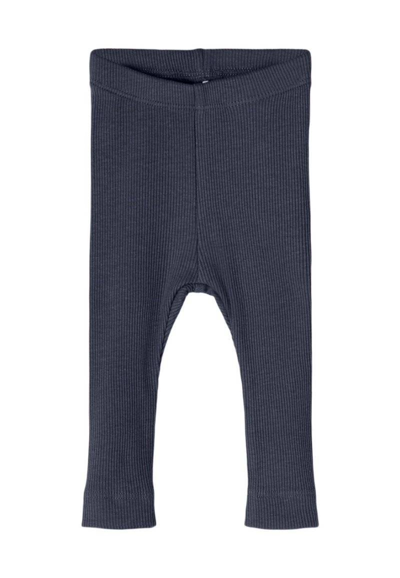 Sötét szürke bordázott anyagú baba leggings, elasztikus derékkal és egyenes lábkávákkal, fehér háttérre fektetve.