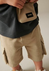 Next UTILITY BUMBAG SHORT SLEEVE SET-REGULAR FIT - Shorts - tan brown grey