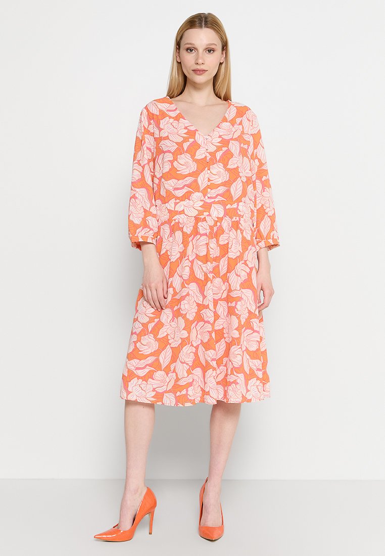 Damart Blousejurk oranje Damart Blousejurk oranje