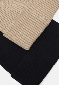 Pier One UNISEX 2 PACK - Beanie - black/beige