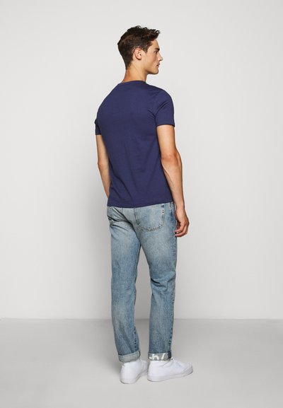Polo Ralph Lauren CUSTOM SLIM FIT JERSEY CREWNECK T-SHIRT - T-shirt básica - boathouse navy