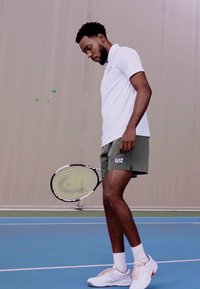 EA7 Emporio Armani Pantalón corto de deporte - beetle