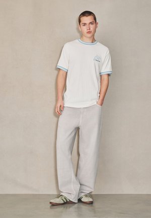 Next, REGULAR FIT - EDIT GRAPHIC RINGER  - Print T-shirt - white