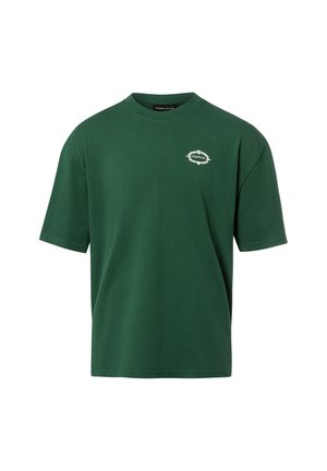 Dunkelgrünes kurzärmeliges Baumwoll-T-Shirt mit kleinem weißen Logo auf der oberen linken Brust und rundem Ausschnitt.