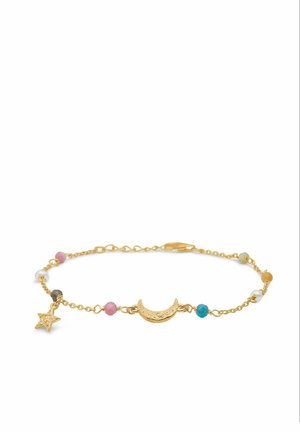 Goldarmband mit einem Charm in Form eines Halbmonds und eines Sterns, dazwischen bunte Perlen in Pink, Grün und Blau. Mit strukturierten Akzenten versehen.