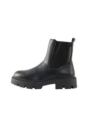 Platform ankle boots - black