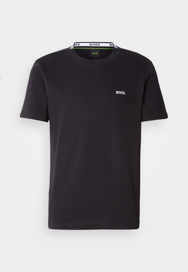 T-shirt en coton noir à manches courtes, col rond, avec un petit logo blanc "BOSS" sur la poitrine et un bandeau de col contrastant.