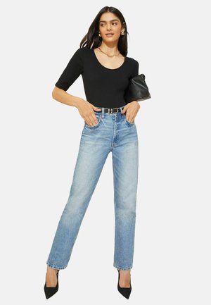 REGULAR FIT - SHORT SLEEVE SCOOP NECK - Body - plain black