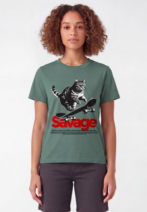 watapparel, SAVAGE CAT - T-Shirt print - green bay