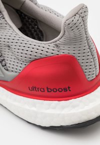 adidas Sportswear Matalavartiset tennarit - grey