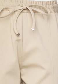 Tommy Hilfiger Kalhoty - beige