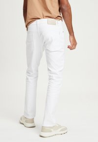 Cross Jeans Slim fit jeans - white