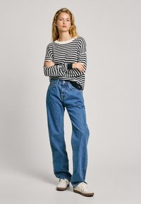 Pepe Jeans W11 BOYFRIEND J LW - Džinsi ar taisnām starām - oz blue rigid denim
