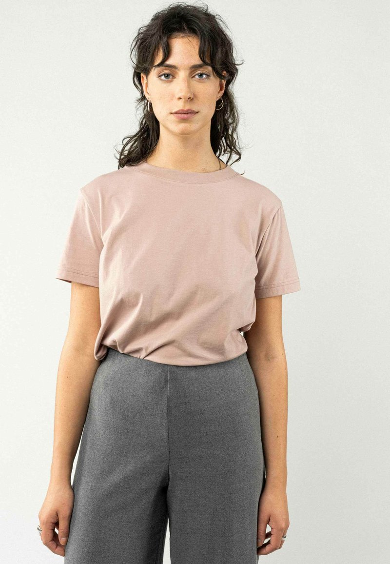 Damen T-Shirts | Melawear KHIRA T-Shirt basic rose/rosa - CE23374 Damen T-Shirts | Melawear KHIRA T-Shirt basic rose/rosa - CE23374
