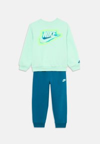 Ej vald, green/abyss