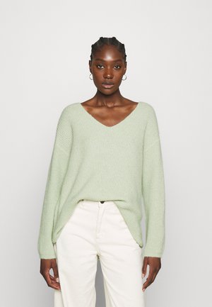 OVERSIZED V-NECK - Strikkegenser - light green