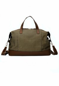 Sac de sport en toile vert olive avec des accents en cuir marron, deux poignées supérieures, et une bandoulière amovible. Compartiment principal zippé.