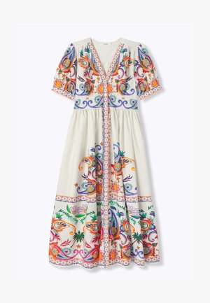 Robe midi blanche avec manches courtes bouffantes, décolleté en V profond et broderies florales et cachemire colorées sur le buste, les manches et l'ourlet.