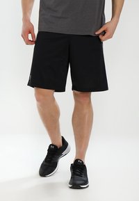 Under Armour Pantalón corto de deporte - black