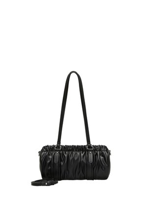 Schwarze zylindrische Schultertasche mit geraffter Textur, zwei dünnen Trägern und einem zusätzlichen abnehmbaren Riemen vorne.