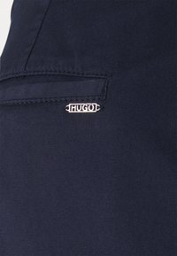 HUGO Chino kalhoty - blue