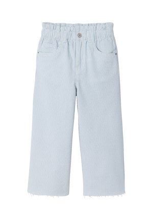 Hellblaue und weiße, vertikal gestreifte, weit geschnittene Hose mit elastischem Bund, Vordertaschen, Knopfverschluss und ausgefransten Säumen.