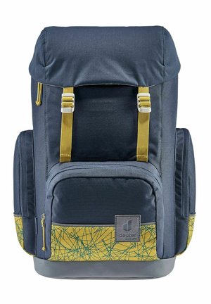 Marineblauwe rugzak met gele accenten, vervaardigd uit een textuurstof, met meerdere ritsen, een groot hoofdcompartiment en een geometrisch patroon aan de onderkant.