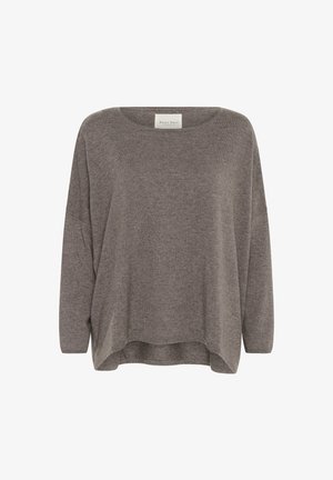 Rjav, dolg rokav, ohlapen pulover z zaobljenim izrezom in mehkimi, teksturiranimi materiali. Ima daljši hrbtni rob.